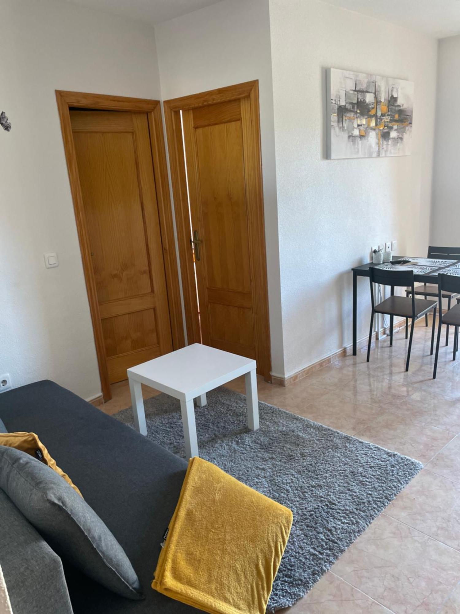 Nice Apartment Near The Park 托雷维耶哈 外观 照片
